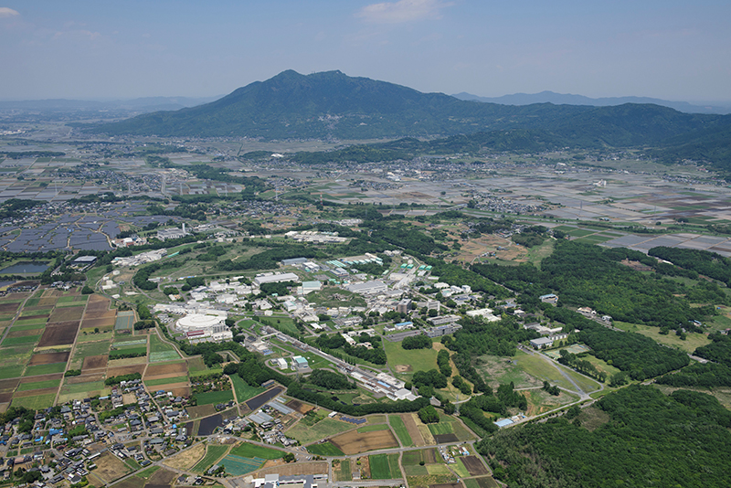 ビッグバン”を再現！巨大粒子加速器で物理学のイノベーションに挑む