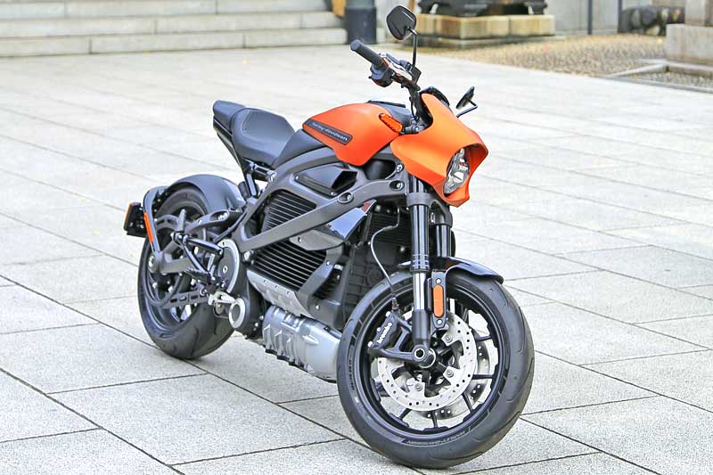 電動バイクの黒船襲来 ハーレーダビッドソン初の電動スポーツバイクが日本上陸 Emira